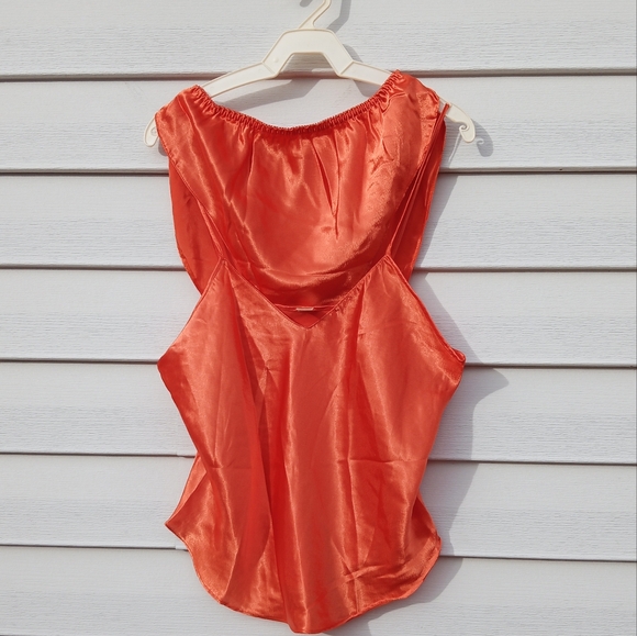 NWOT! Vintage, Orange Bra and Panty Set, High Waisted, Also something in Black - Picture 6 of 7